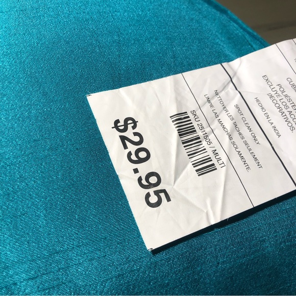 Pier 1 Vintage Throw Pillow 16 x 16 100% Polyester - Picture 3 of 5